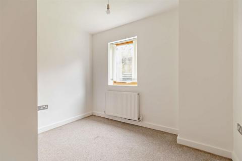 2 bedroom flat to rent, Stone Arches, York Road, Sprotbrough DN5