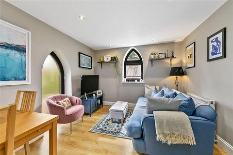 2 bedroom apartment for sale, North Road, Kew, Surrey, TW9