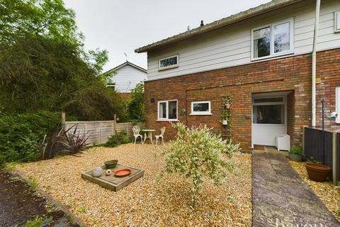77 Bach Close, Basingstoke, RG22 4JZ