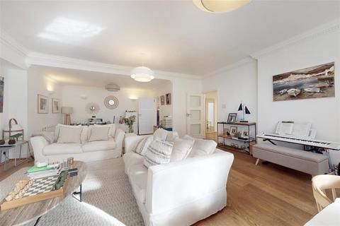 3 bedroom flat for sale, CORNWALL GARDENS, London, SW7