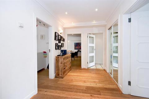 3 bedroom flat for sale, CORNWALL GARDENS, London, SW7