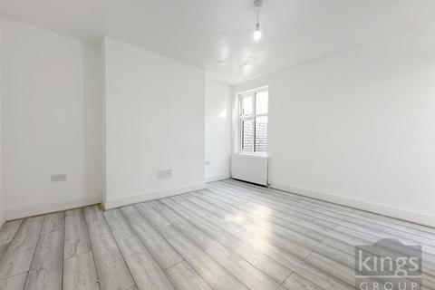 3 bedroom flat for sale, Green Lanes, London