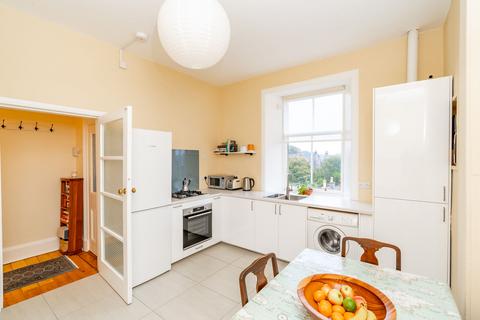 2/3, 11 Bonnington Grove, Edinburgh, EH6 4BW