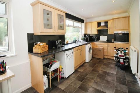 290 Kings Road, Bradford, BD2 1NR
