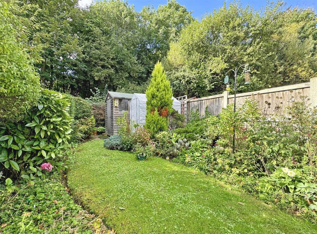 Rear Garden b.jpg