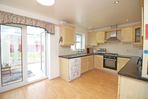 3 bedroom end of terrace house for sale, Rosefinch Way,  Blackpool, FY3