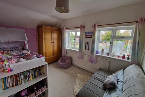 1 Bibury Road, Cheltenham, GL51 6AZ