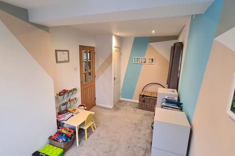 1 Bibury Road, Cheltenham, GL51 6AZ