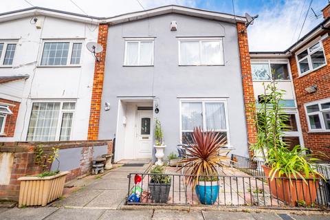 219 Ampleforth Road, London, SE2 9BQ