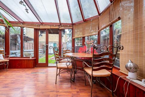 219 Ampleforth Road, London, SE2 9BQ