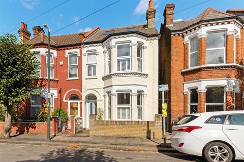 8 Warren Road, London, SW19 2HX