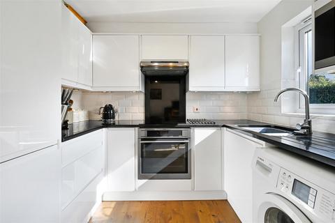 250 North Road, London, SW19 1TR