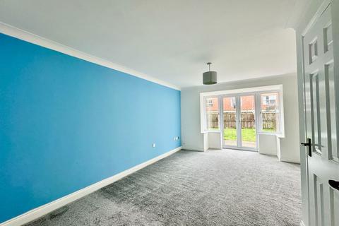 3 bedroom terraced house for sale, Lilac Road, Brough HU15