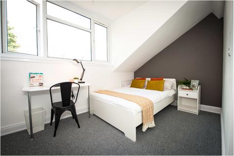 6 bedroom house to rent, Burley Road, Leeds LS4