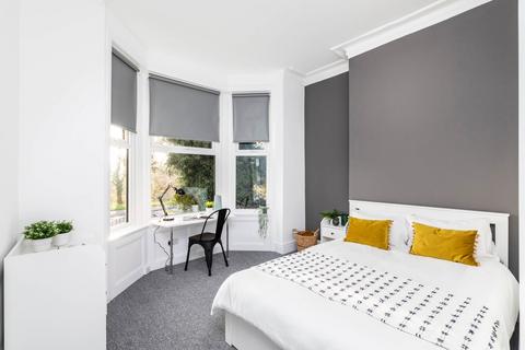 6 bedroom house to rent, Burley Road, Leeds LS4