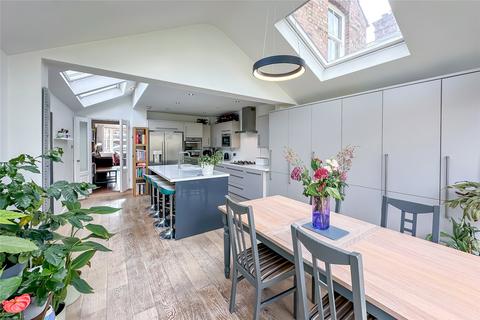 4 bedroom end of terrace house for sale, Burnham Road, St. Albans, Hertfordshire, AL1