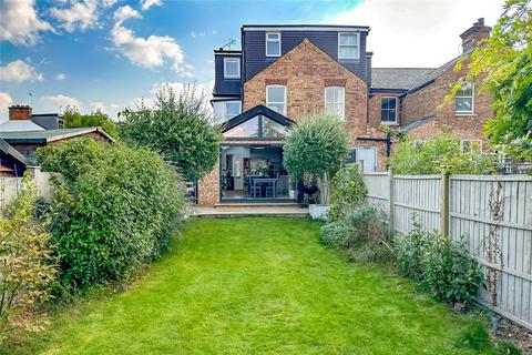 4 bedroom end of terrace house for sale, Burnham Road, St. Albans, Hertfordshire, AL1