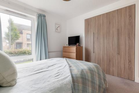 Flat 2, 15 Dimma Park, South Queensferry, EH30 9AL