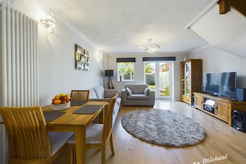 2 bedroom terraced house for sale, Parker Walk, Aylesbury, Buckinghamshire