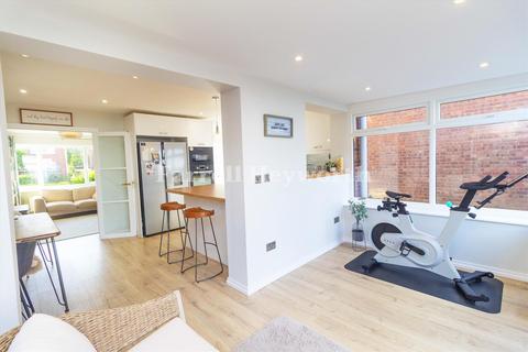 7 Dunkenshaw Crescent, Lancaster, LA1 4LQ