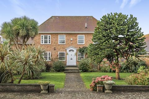 6 bedroom detached house for sale, Ursula Square, Selsey, PO20