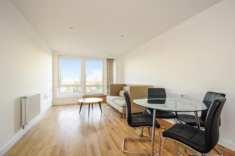 1 bedroom apartment to rent, Lighterage Court, Brentford TW8