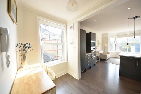 2 bedroom apartment for sale, London Road, High Wycombe, Buckinghamshire, HP11