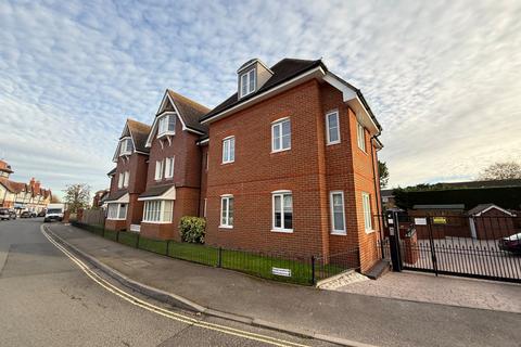 2 bedroom flat for sale, Haven Manor, Warsash SO31