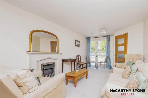 2 bedroom apartment for sale, Morgan Court, Station Road, Petworth