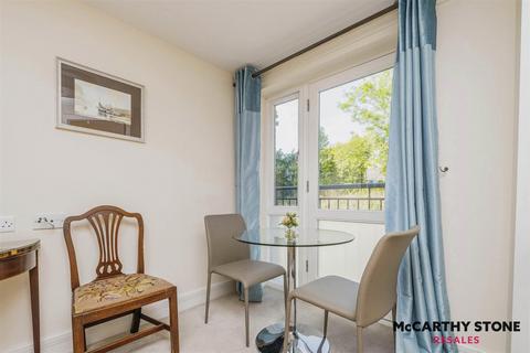 2 bedroom apartment for sale, Morgan Court, Station Road, Petworth