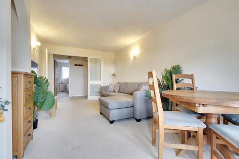 2 bedroom flat for sale, Newport Mews, Worthing