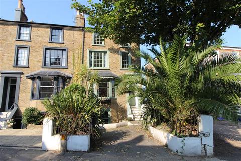 6 bedroom end of terrace house for sale, The Vale, Broadstairs