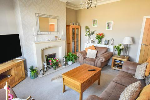 2 bedroom terraced house for sale, Oakfield Terrace, Shipley