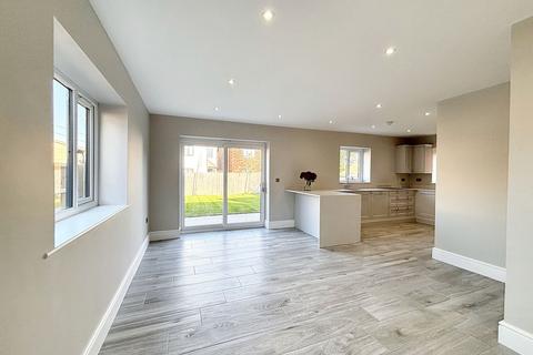 4 bedroom detached house for sale, Manchester Road, Manchester M29