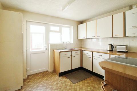 20 Bettertons Close, Fairford, GL7 4HY