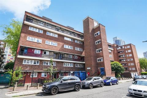 3 bedroom apartment to rent, Bletchley Street, London N1