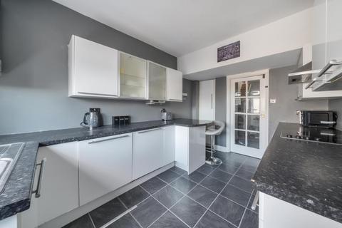 2 bedroom maisonette for sale, Sunbury-on-Thames,  Surrey,  TW16