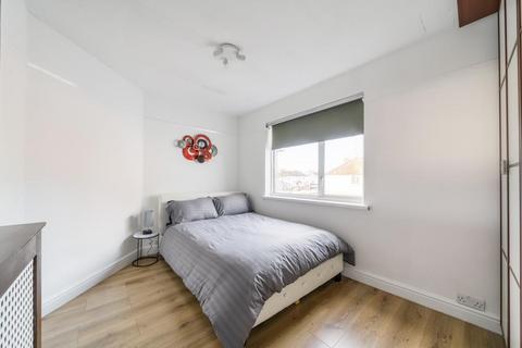 2 bedroom maisonette for sale, Sunbury-on-Thames,  Surrey,  TW16