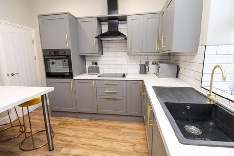 4 bedroom house to rent, Highbury Terrace, Leeds LS6