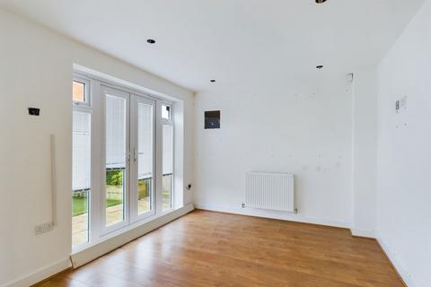 73 Glovers Way, Burscough, Ormskirk, L40 5AA
