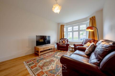 4 bedroom detached house for sale, Umpire Close, 4 Bed detached in B17 8BD