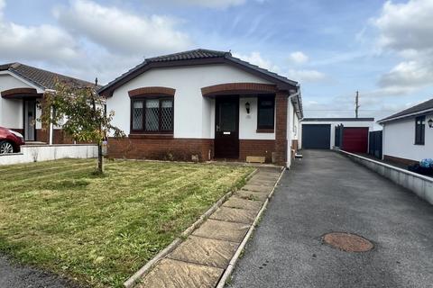 2 bedroom detached bungalow to rent, Brynglas, Penygroes, Llanelli, Carmarthenshire.