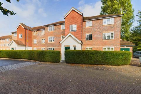 1 bedroom flat for sale, Whitehead Way, Aylesbury HP21