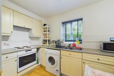 1 bedroom flat for sale, Whitehead Way, Aylesbury HP21