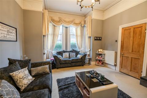 4 bedroom semi-detached house for sale, Lambert Road, Grimsby, Lincolnshire, DN32