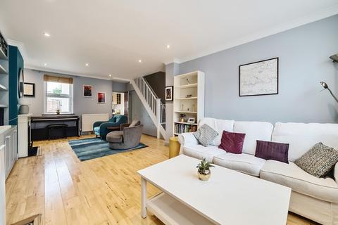 40 Neuchatel Road, London, SE6 4EQ
