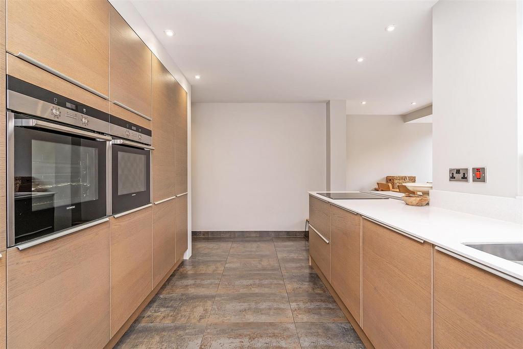 5 Marsh Lane-14 lo.jpg