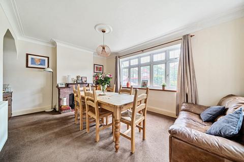 122 Riefield Road, London, SE9 2RA