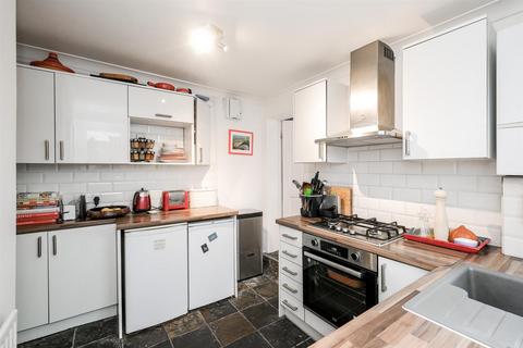 24 Wellesley Road, London, E11 2HF