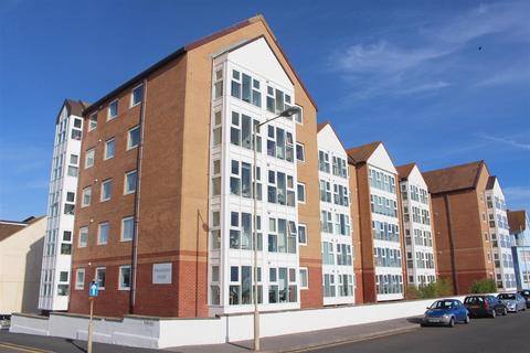 2 bedroom retirement property for sale, Stratheden Court, Esplanade, Seaford